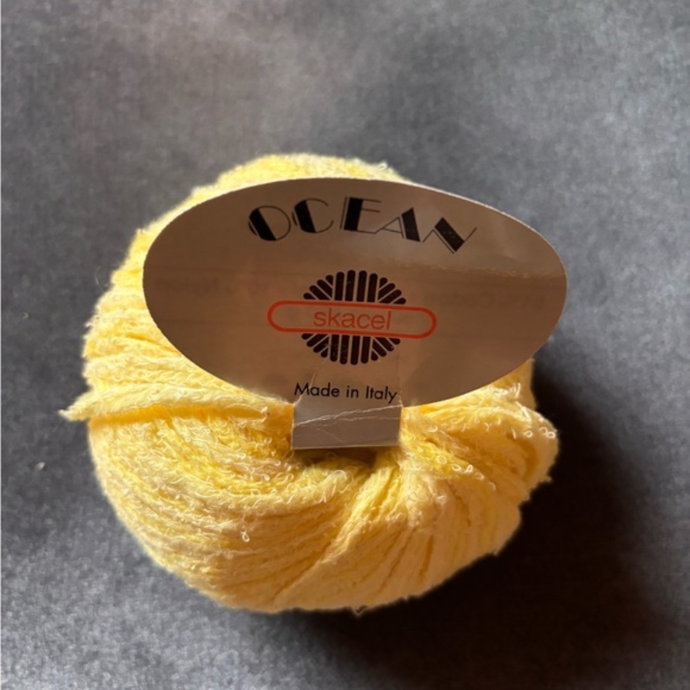 Skacel Ocean Boucle Cotton Yarn Bright Yellow Made In Italy NWT Discontinued - Picture 2 of 4